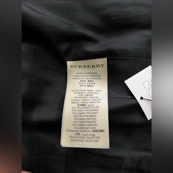 Burberry slim fit structured coat fit usa small/medium - Picture 10 of 16